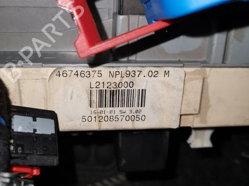 Used Fuse box ALFA ROMEO 147 (937_) 1.6 16V T.SPARK (937.AXA1A, 937.AXB1A, 937.BXB1A) (120 hp) 32364127