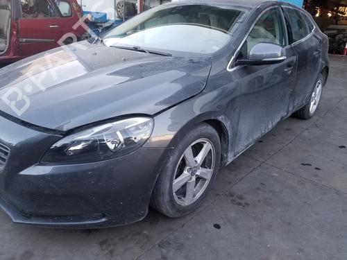 Used Left front steering knuckle Left front steering knuckle VOLVO V40 Hatchback (525) D2 (114 hp) 34371682 34371682