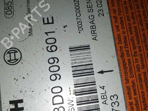 Airbag module VW TOUAREG (7LA, 7L6, 7L7) 2.5 R5 TDI (174 hp) 3583658