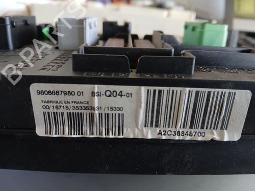 fuse-box-citroen-c4-ii-nc_-2009-33397299 main image