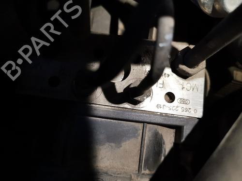 Used ABS pump TOYOTA AVENSIS Saloon (_T25_) 2.0 D-4D (CDT250_, CDT250R) (116 hp) 19478420