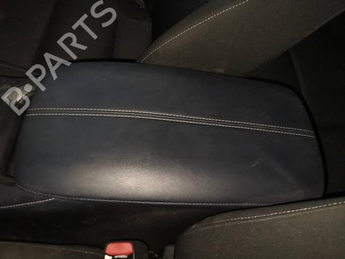 Used Armrest / Center console Armrest / Center console 39595485 39595485