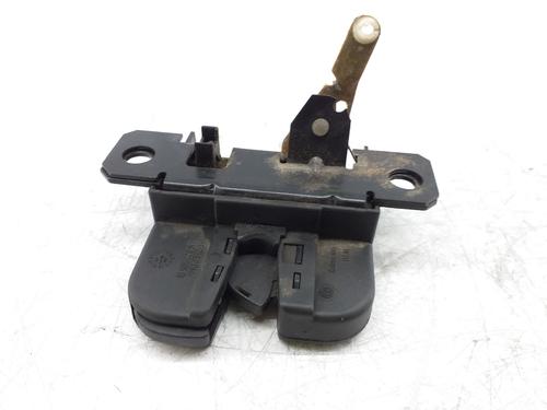 Used Tailgate lock VW GOLF IV (1J1) 1.9 TDI (110 hp) 9054051