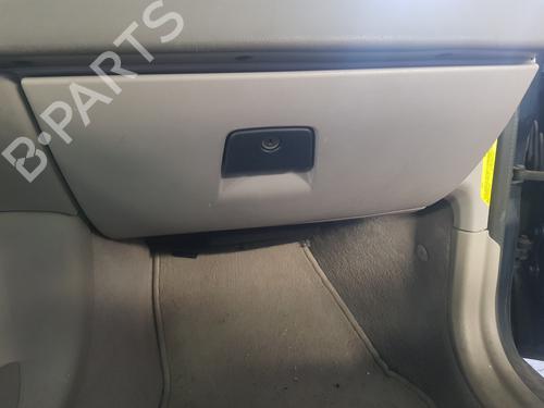 Used Glove box VOLVO S40 II (544) 2.0 D (136 hp) 19511058