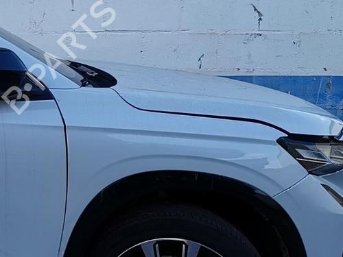 forskrm-hjre-renault-espace-vi-rhn-2023-32736427 main image