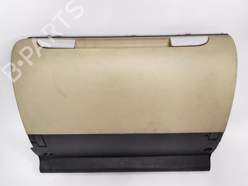 Used Glove box Glove box AUDI A3 Sportback (8PA) 2.0 TDI 16V (140 hp) 35975810 35975810