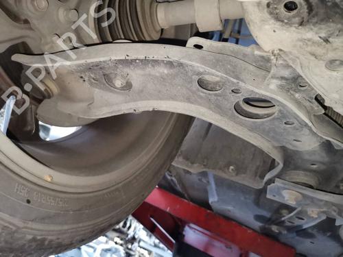 Used Right front suspension arm Right front suspension arm 39595464 39595464