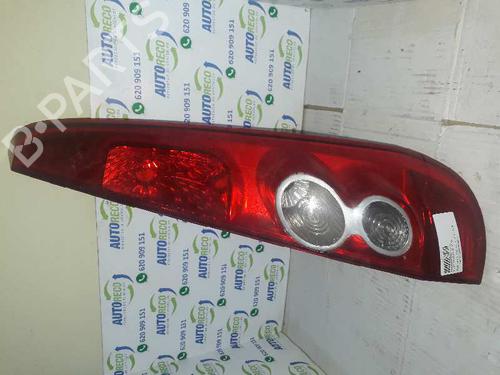 Used Right taillight FORD FIESTA V (JH_, JD_) 1.6 TDCi (90 hp) 4381701