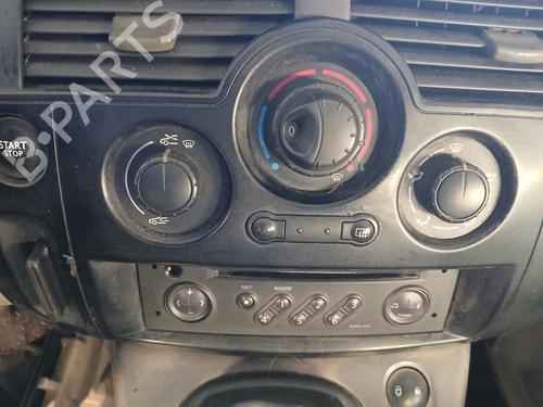 Airco bedieningspaneel RENAULT SCÉNIC II (JM0/1_) [2003-2010]  30646389