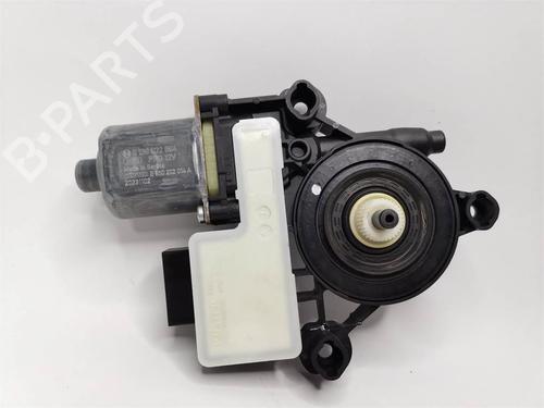 Right rear window motor SEAT ARONA (KJ7, KJP) 1.0 TSI | BP38413132E22 - Image 4
