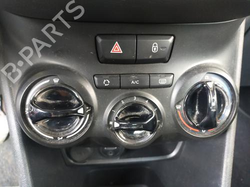Used Climate control PEUGEOT 208 I (CA_, CC_) 1.2 VTI 82 (82 hp) 10500291