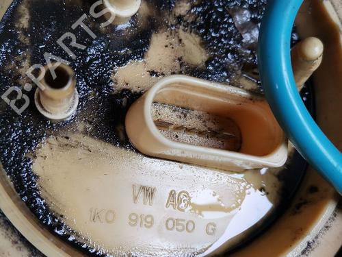 Bränslepump VW GOLF PLUS V (5M1, 521) [2004-2013]  31335076