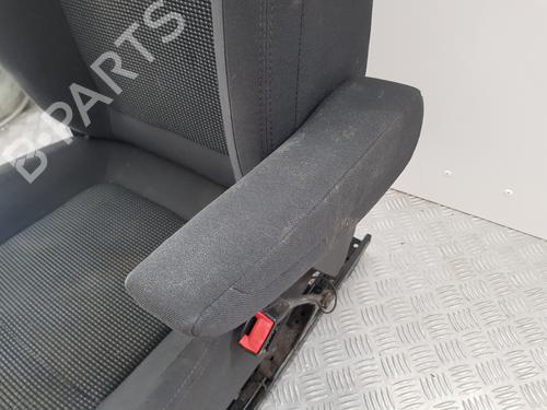 Right front seat PEUGEOT 5008 (0U_, 0E_) 1.6 HDi | BP12429841C16 