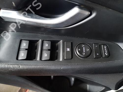 Venstre fortil elrude kontakt HYUNDAI i30 (PDE, PD, PDEN) [2016-2025]  30436469