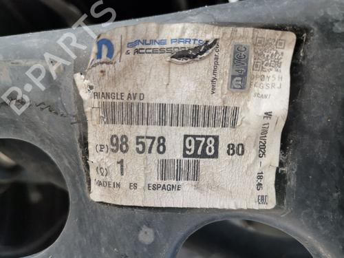 Used Right front suspension arm PEUGEOT 208 II (UB_, UP_, UW_, UJ_) [2019-2025]  26976225