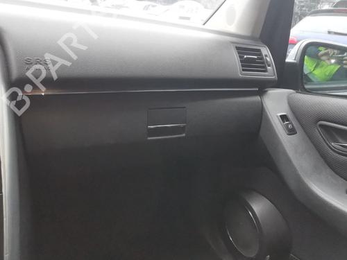 Used Glove box MERCEDES-BENZ B-CLASS Sports Tourer (W245) B 180 CDI (245.207) (109 hp) 16267706