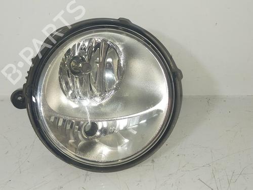 Used Right front fog light Right front fog light 15946622 15946622