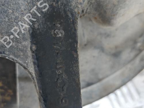 Used Left front steering knuckle NISSAN PICK UP (D22) 2.5 Di (133 hp) 17167173