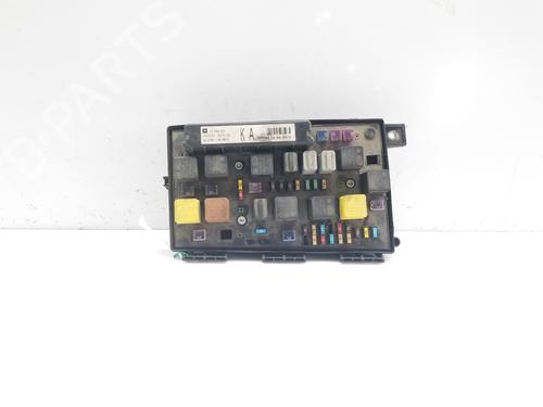 Used Fuse box OPEL ASTRA H GTC (A04) [2005-2010]  17986164