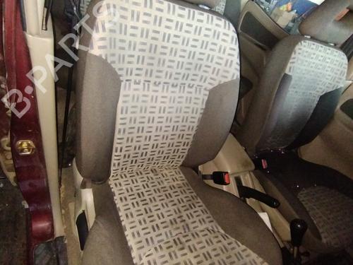 Ensemble sièges NISSAN TERRANO II (R20) 2.7 TDi 4WD (125 hp) 30646376