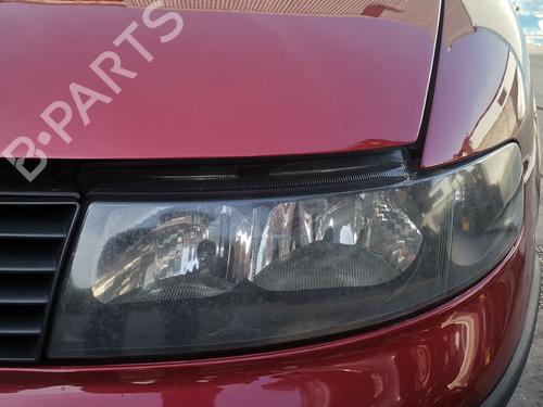 Left headlight SEAT LEON (1M1) | BP30289353C28