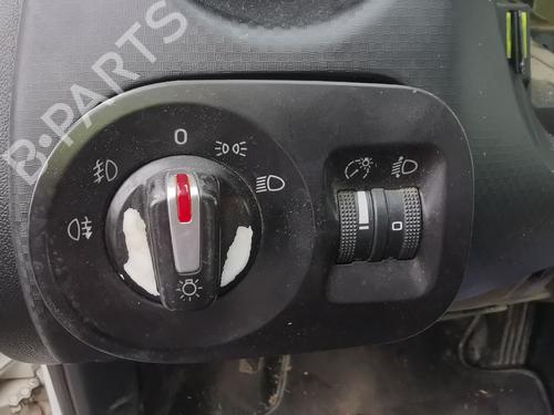 Used Headlight switch SEAT ALTEA XL (5P5, 5P8) [2006-2015]  31097908