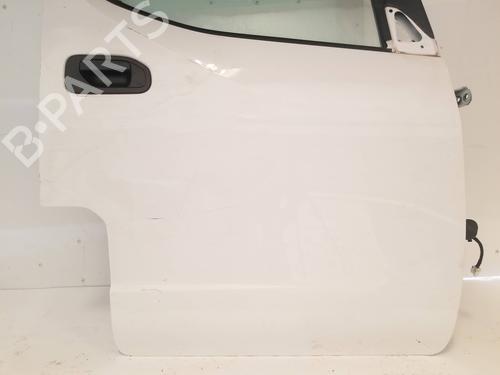 Right front door NISSAN NV200 / EVALIA Bus  | BP27624648C3 