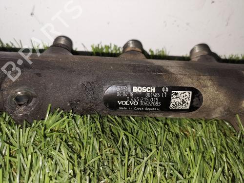 Used Injection rail VOLVO XC90 I (275) D5 AWD (163 hp) 25342059
