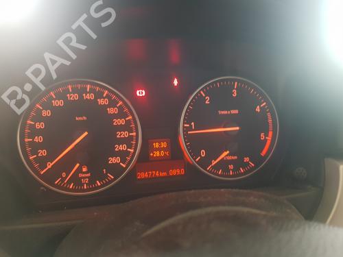 Used Instrument cluster BMW 3 (E90) 320 d (177 hp) 17916387