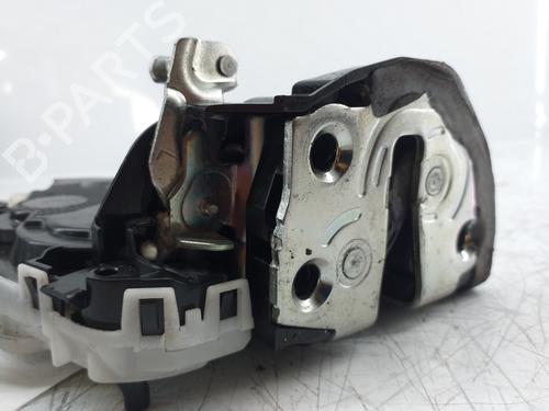Rear left lock TOYOTA YARIS (_P13_) 1.5 Hybrid (NHP130_) | BP9251940C100 