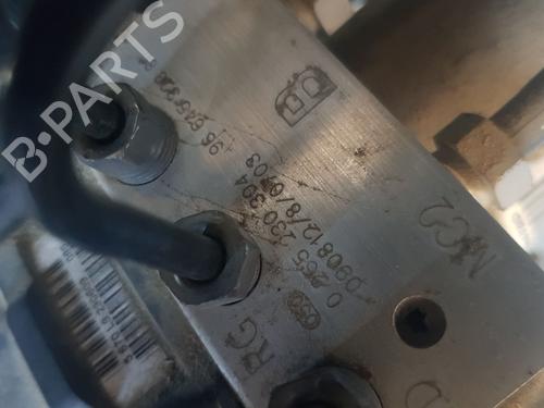Used ABS pump PEUGEOT 5008 (0U_, 0E_) 1.6 HDi (110 hp) 29183354