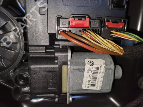 Used Right front window motor Right front window motor VW PASSAT B7 (362) 2.0 TDI (140 hp) 33006529 33006529