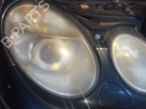 Used Right headlight MERCEDES-BENZ E-CLASS (W211) [2002-2009]  31752637