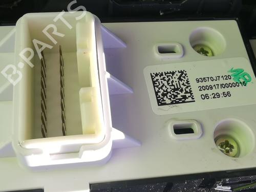 Left front window switch KIA CEED (CD) | BP22647983I27 - Image 2