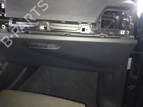 Used Glove box AUDI Q5 Sportback (FYT) 40 TDI Mild Hybrid quattro (204 hp) 12439922