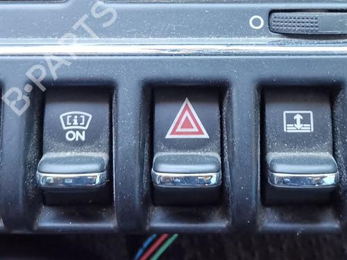 Used Warning switch Warning switch PEUGEOT 3008 II SUV (MC_, MR_, MJ_, M4_) [2016-2026] 33758320 33758320
