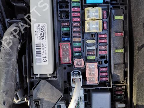 Used Fuse box LEXUS CT (ZWA10_) 200h (ZWA10_, ZWA10R) (136 hp) 30105177