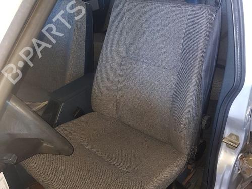Sæde venstre fortil VOLVO 740 (744) 2.3 (131 hp) 29176365