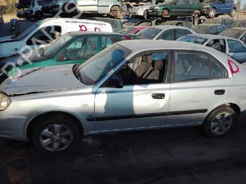 Høyre foran lås HYUNDAI ACCENT II (LC)  | BP4207220C97 