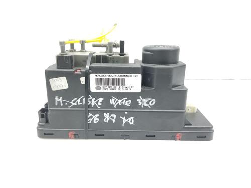 Used Central lock pump MERCEDES-BENZ E-CLASS (W210) E 320 CDI (210.026) (197 hp) 23108062