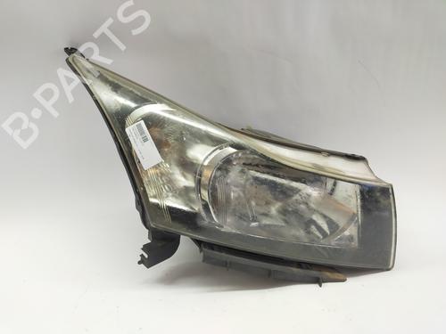Used Right headlight Right headlight CHEVROLET CRUZE (J300) 2.0 CDI (150 hp) 33619788 33619788