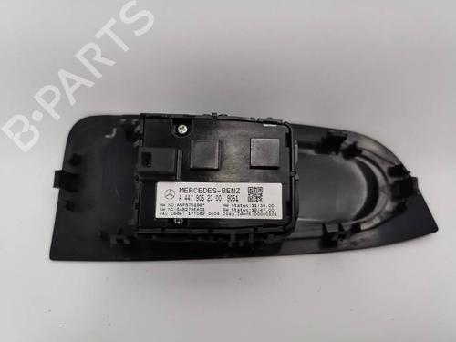 Left front window switch MERCEDES-BENZ VITO Van (W447) 116 CDI 4x4 (447.601, 447.603, 447.605) | BP40153646I27 - Image 3