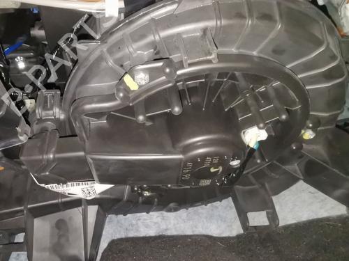 Używane Silniczek dmuchawy nagrzewnicy HONDA HR-V (RU) 1.6 i-DTEC (RU8) (120 hp) 29981946