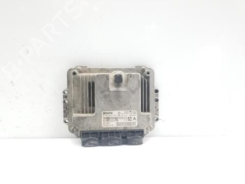 Used Engine control unit (ECU) Engine control unit (ECU) CITROËN JUMPY II Van 1.6 HDi 90 8V (90 hp) 17560909 17560909