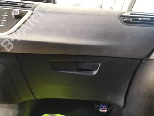 glove-box-citroen-c4-grand-picasso-ii-da_-de_-2013-33459899 main image