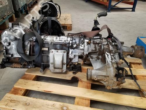 Used Gearbox MITSUBISHI PAJERO I (L04_G, L14_G) 2.5 TD (L044G, L049G) (95 hp) 24959189