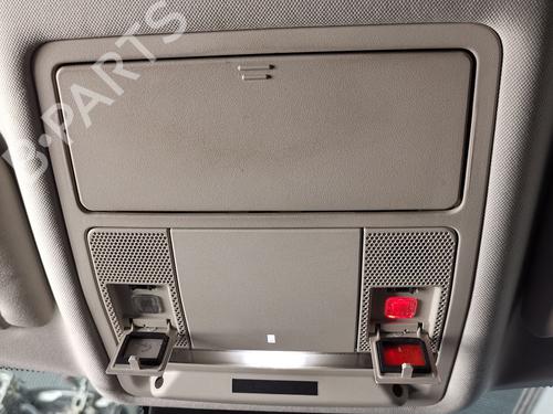 interior-roof-light-jaguar-xf-sportbrake-x260-2017-36677167 main image