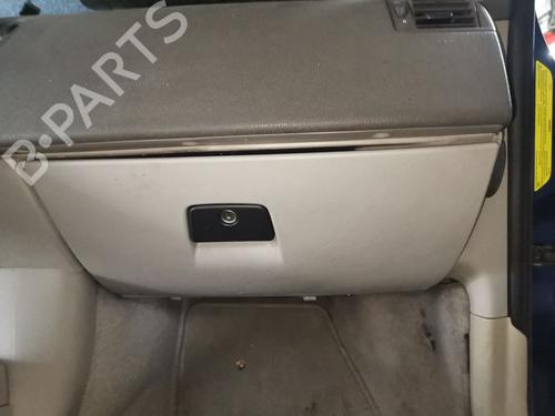 Used Glove box Glove box VOLVO V50 (545) 2.0 D (136 hp) 32857389 32857389