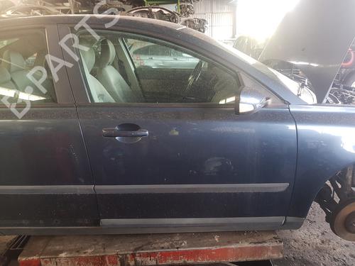 Used Right front door VOLVO S40 II (544) 2.0 D (136 hp) 17240392