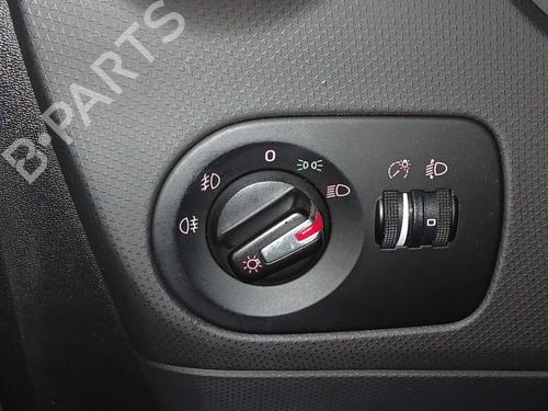 Used Headlight switch SEAT LEON (1P1) [2005-2013]  31589010